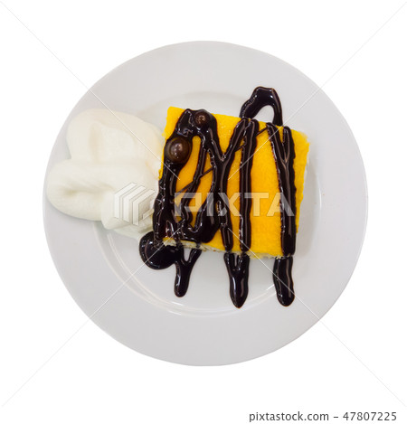Almond sponge cake with vanilla and chocolate light mousse Almond sponge cake with vanilla and chocolate light mousse 47807225