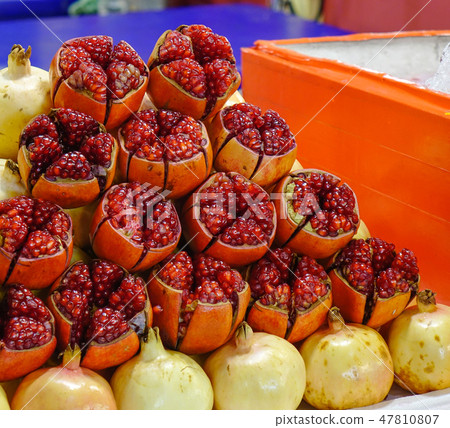 Pomegranate (Punica granatum) for sale 47810807