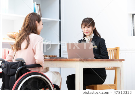 Japan Universal Manner Association supervised material Front staff and wheelchair women Japan Universal Manner Association supervised material Front staff and wheelchair women 47813333