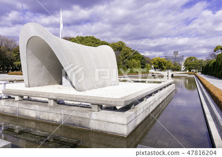 廣島原子彈死亡紀念碑廣島和平紀念公園原子彈爆炸圓頂 47816204