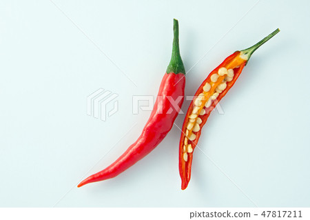 Red hot pepper longitudinal section Red hot pepper longitudinal section 47817211