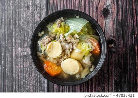 Clear Soup with Tofu and Minced Pork. Clear Soup with Tofu and Minced Pork. 47825421