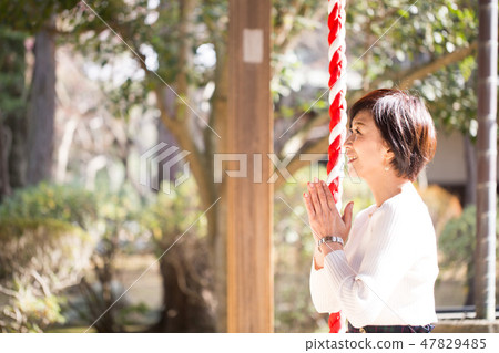 神社參觀,2名外國旅行者的鞠躬手冊(2名裁判拍手編輯版) 神社參觀,2名外國旅行者的鞠躬手冊(2名裁判拍手編輯版) 47829485