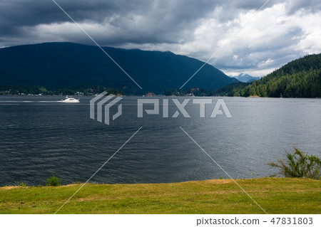 Beautiful view over ocean harbor on cloudy day in Vancouver, Canada 47831803
