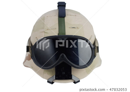 US army kevlar helmet with goggles 47832053