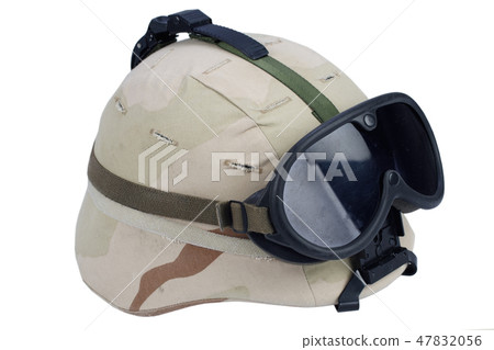 US army kevlar helmet with goggles US army kevlar helmet with goggles 47832056