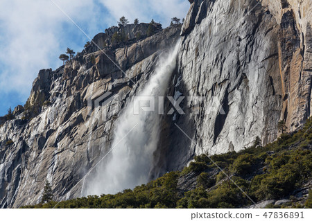 Yosemite fall Yosemite fall 47836891