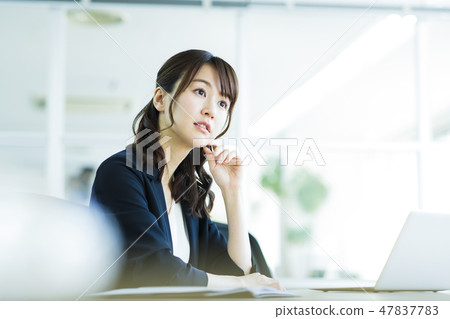 營業所婦女會議個人計算機女商人 47837783