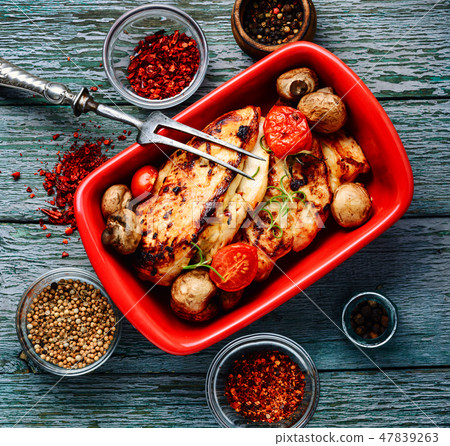 Grilled chicken breast Grilled chicken breast 47839263