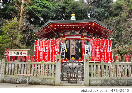 江戶神社鶴穀神社附近的江之島本天間白岩殿 47842940