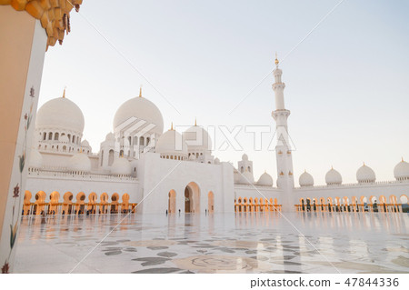 Sheikh Zayed Grand Mosque - Abu Dhabi Sheikh Zayed Grand Mosque - Abu Dhabi 47844336
