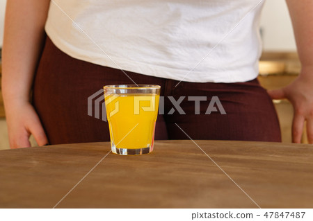 sugar contain, vitamin beverage, orange juice 47847487