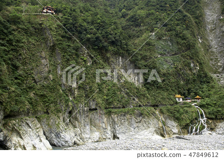 Jangchungsa Temple, Taeoro Canyon, Hualien, Taiwan Jangchungsa Temple, Taeoro Canyon, Hualien, Taiwan 47849612