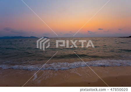 Cloud - Sky, Dawn, Dramatic Sky, Dusk, Fog 47850020