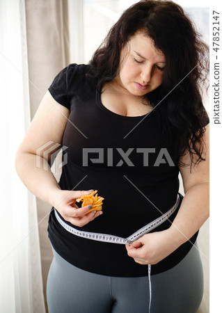 stress, compulsive overeating, fast food 47852147