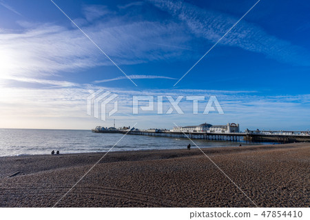 Briton's Palestia in England England Briton's Palestia in England England 47854410