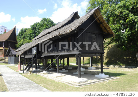 Istana Ampang Tinggi or Ampang Tinggi Palace.  47855120