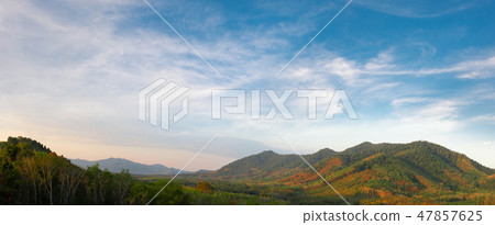 Panoramic view of the mountains 47857625