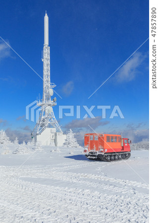 Mikigahara _ radio tower and snow car 47857890