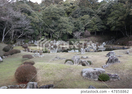 Yamaguchi Shogakuji Sesshin garden in early spring Yamaguchi Shogakuji Sesshin garden in early spring 47858862