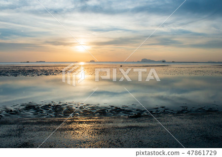 sunset over the sea sunset over the sea 47861729