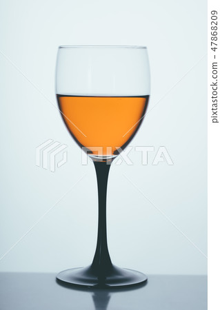 glass of white wine close-up glass of white wine close-up 47868209