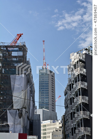 Yokohama station building under construction Yokohama station building under construction 47869407