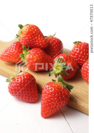 Strawberry Strawberry 47870013