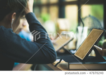 Young business man discuss with his friend Young business man discuss with his friend 47870240