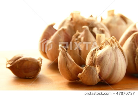 Garlic Garlic 47870757