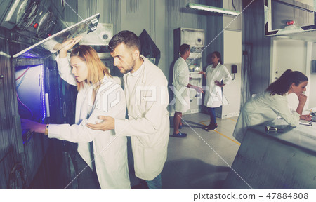 Adults in quest room 47884808