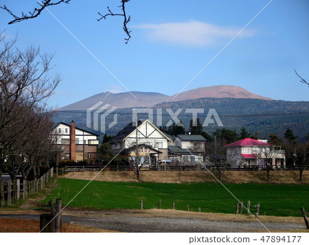 Kirishima mountain range (taken from Takachiho ranch) Kirishima mountain range (taken from Takachiho ranch) 47894177