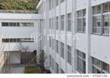 School building School building 47895198