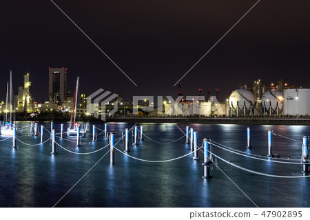 Yokkaichi Port Port Building Factory Night view 47902895