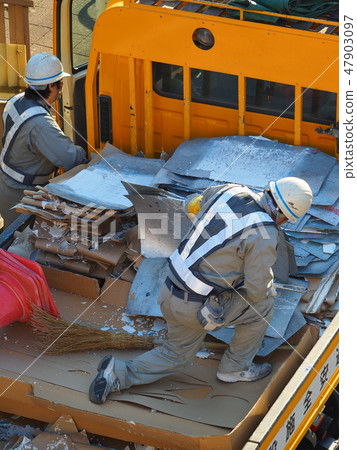 Public works 47903097