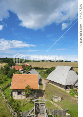 Bailey of the Turmhuegelburg castle in Luetjenburg 47907189