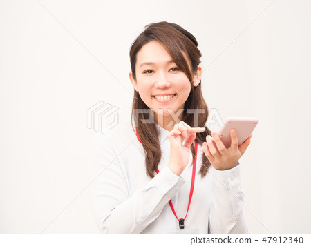 有計算器的女商人 47912340