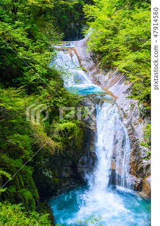 日本排名前100的瀑布：七勝瀑布五段式瀑布[山梨縣西澤谷] 47914560