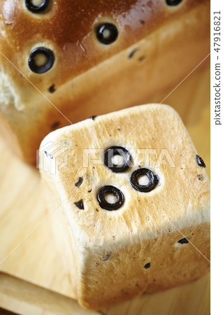 Olive bread Olive bread 47916821