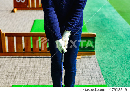 [Japan] golf practice 47918849