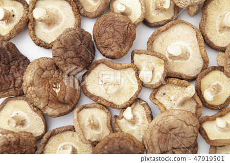 Dried shiitake mushrooms Dried shiitake mushrooms 47919501