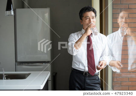 Male male lifestyle image 47923340