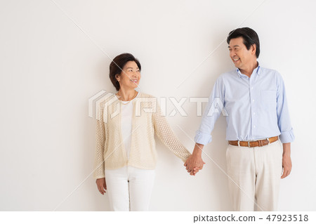 Senior couple portrait Senior couple portrait 47923518