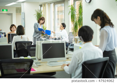 營業所企業形象 47924062