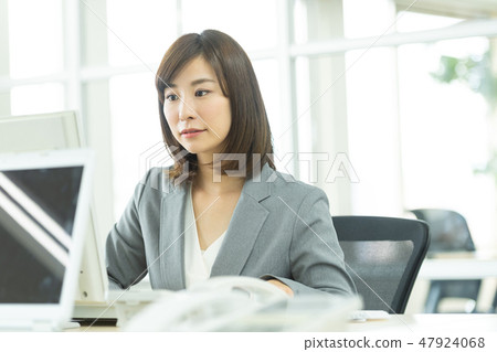 Business woman desk work office business image Business woman desk work office business image 47924068
