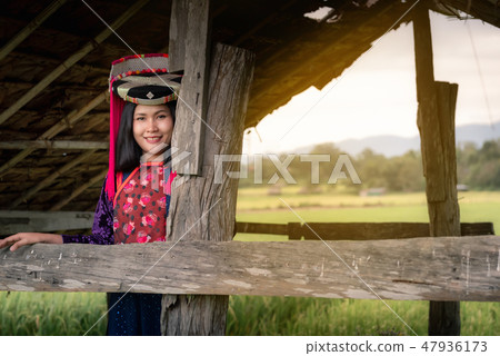 Portrait of woman tribal Lisu in traditional Portrait of woman tribal Lisu in traditional 47936173