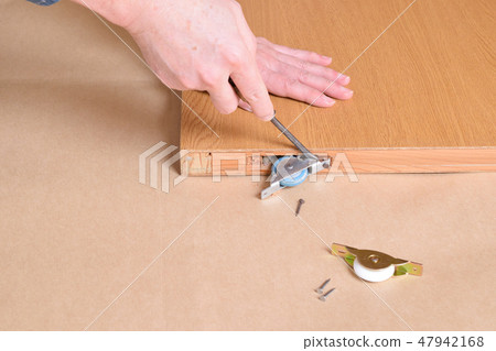 配件門修理 47942168