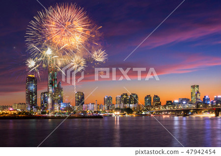 Seoul Fireworks Festival in Night city at Yeouido, 47942454