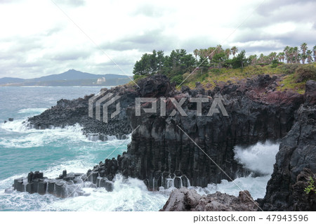 Daepo-dong Jangseoljeori,火山岩,海灘,海浪, Daepo-dong Jangseoljeori,火山岩,海灘,海浪, 47943596
