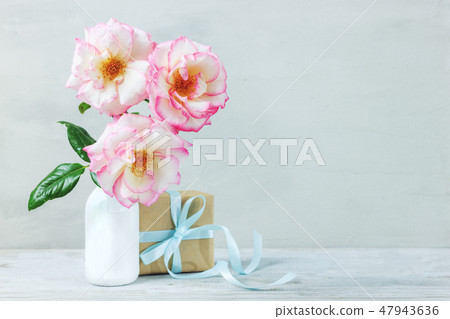 Present Present 47943636